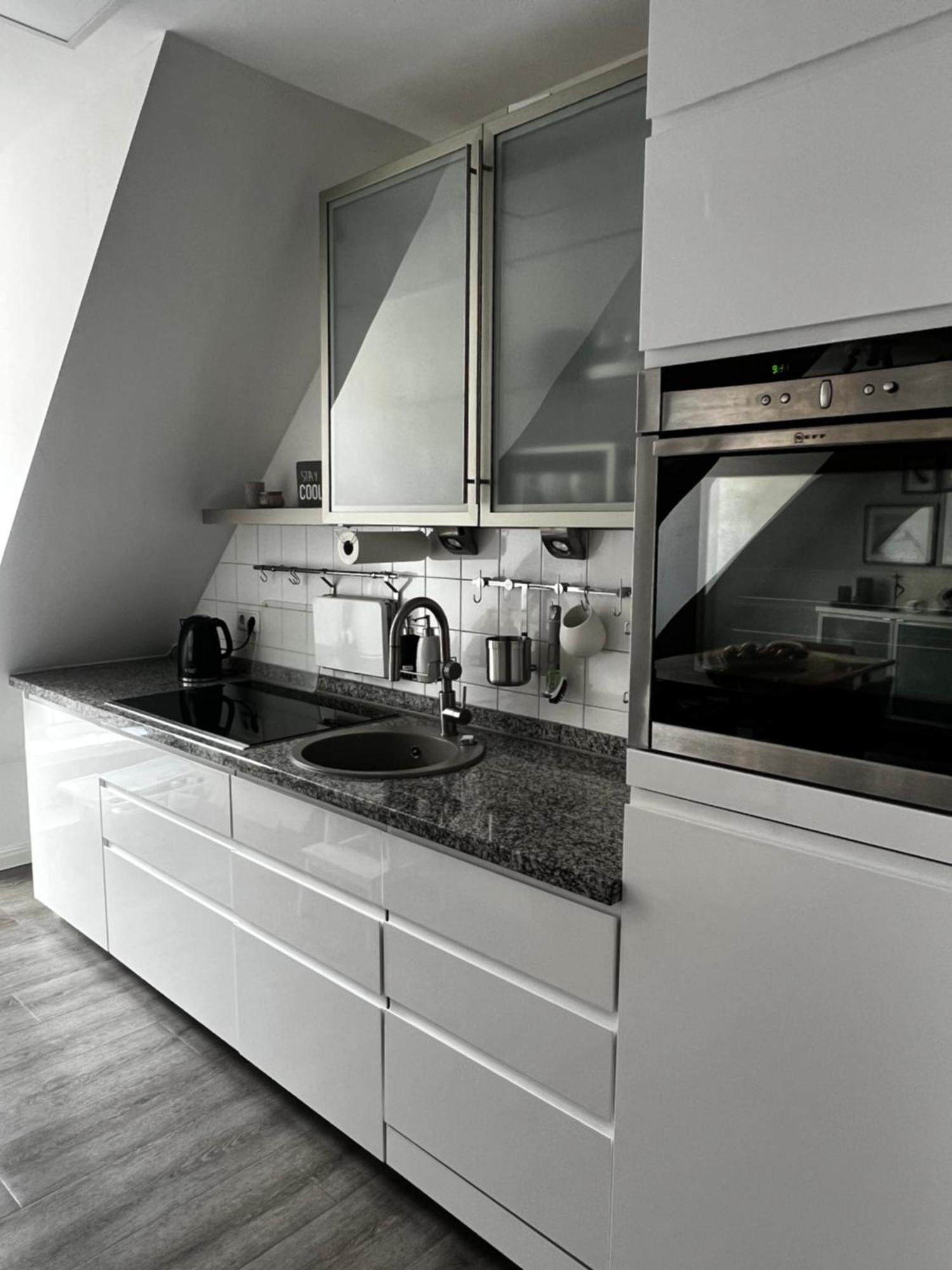 Moderne Galeriewohnung Mit Balkon Und Stellplatz Am Wenigemarkt Erfurt Exterior foto